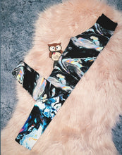 Load image into Gallery viewer, 9-10 Years Molecular Marble Future Leggings Black White Multicolour Pattern Fluid Ink Contemporary Childrens Clothing