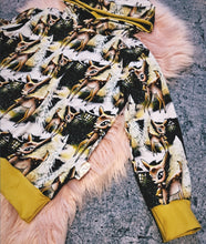 Load image into Gallery viewer, 9-10 Years Reindeer Hoodie Black and Yellow Christmas Winter Scene Lamp Post Night Light Baby Deer Kids Hoody