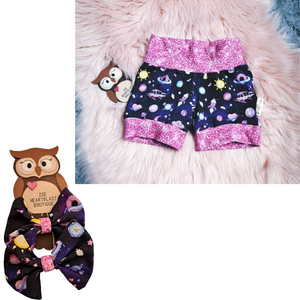 4-5 Years Sweet Space Shorties + 2 bows on clips