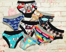 Load image into Gallery viewer, 3 Pairs Funderwear Briefs
