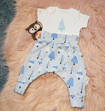 Load image into Gallery viewer, 0-3 Months Pale Blue Harems and Onesie Outfit Set Christmas Tree Frosty Winter Scene
