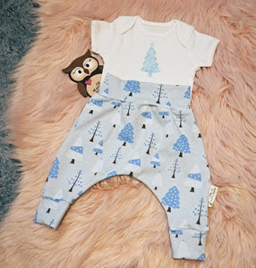 0-3 Months Pale Blue Harems and Onesie Outfit Set Christmas Tree Frosty Winter Scene