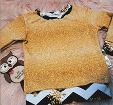 Load image into Gallery viewer, 6-12 Months Gold Glitter Effect Jumper Black and White Chevron Snowflake Long Sleeve Top
